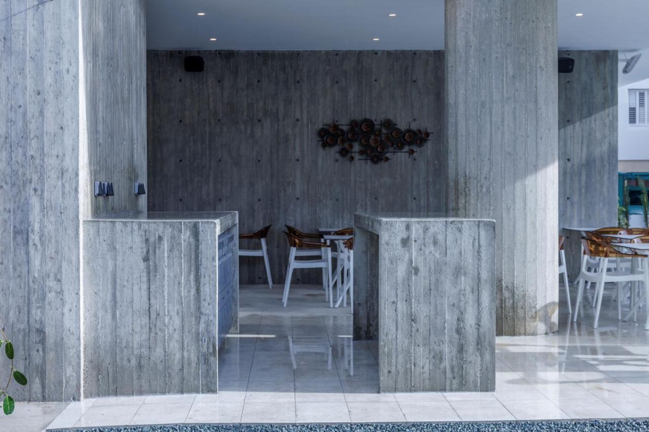 Regency Boutique Hotel Holiday Suites Pafos Zewnętrze zdjęcie